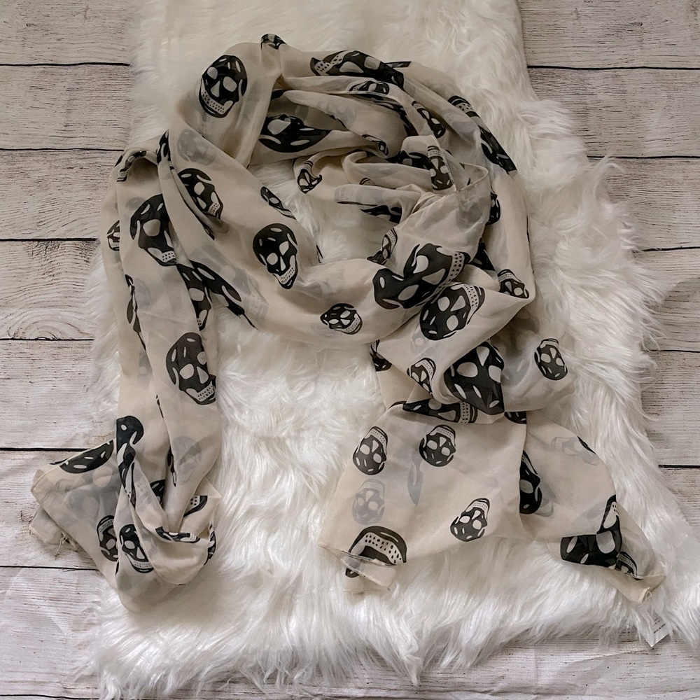 Skull Scarf